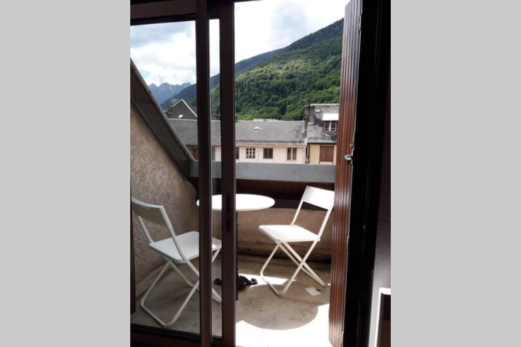 T2 Bis, Calme Centre Bagneres-De-Luchon Apartment Exterior photo